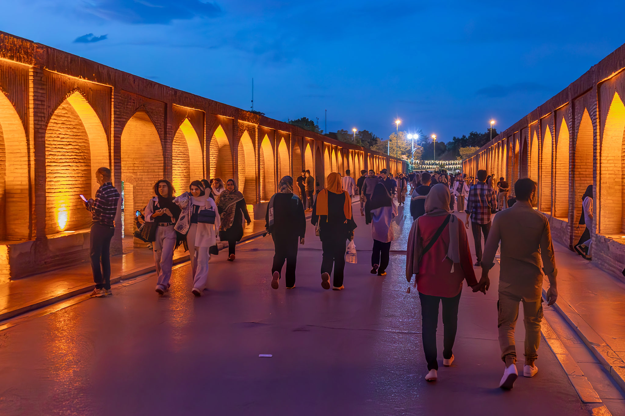 Si-o-se-pol Bridge, Isfahan